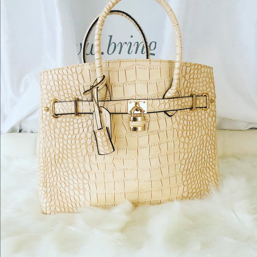 Handbag